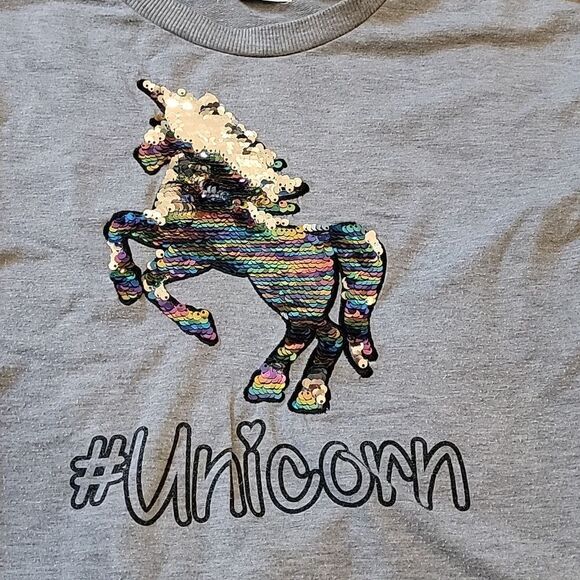 Girls size M sequin Unicorn sweater - Picture 3 of 8
